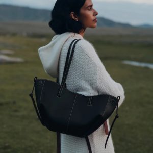 Wings bag, cowhide large capacity tote bag