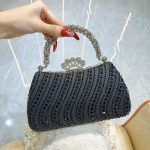 fashionable and personalized handbag with hot stamping