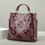 fashionable embossed shoulder bag
